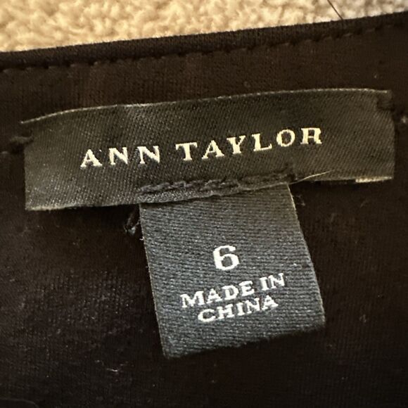 Ann Taylor Women's Black Pencil Business Dress with Back Zipper Size 6 - Picture 8 of 11